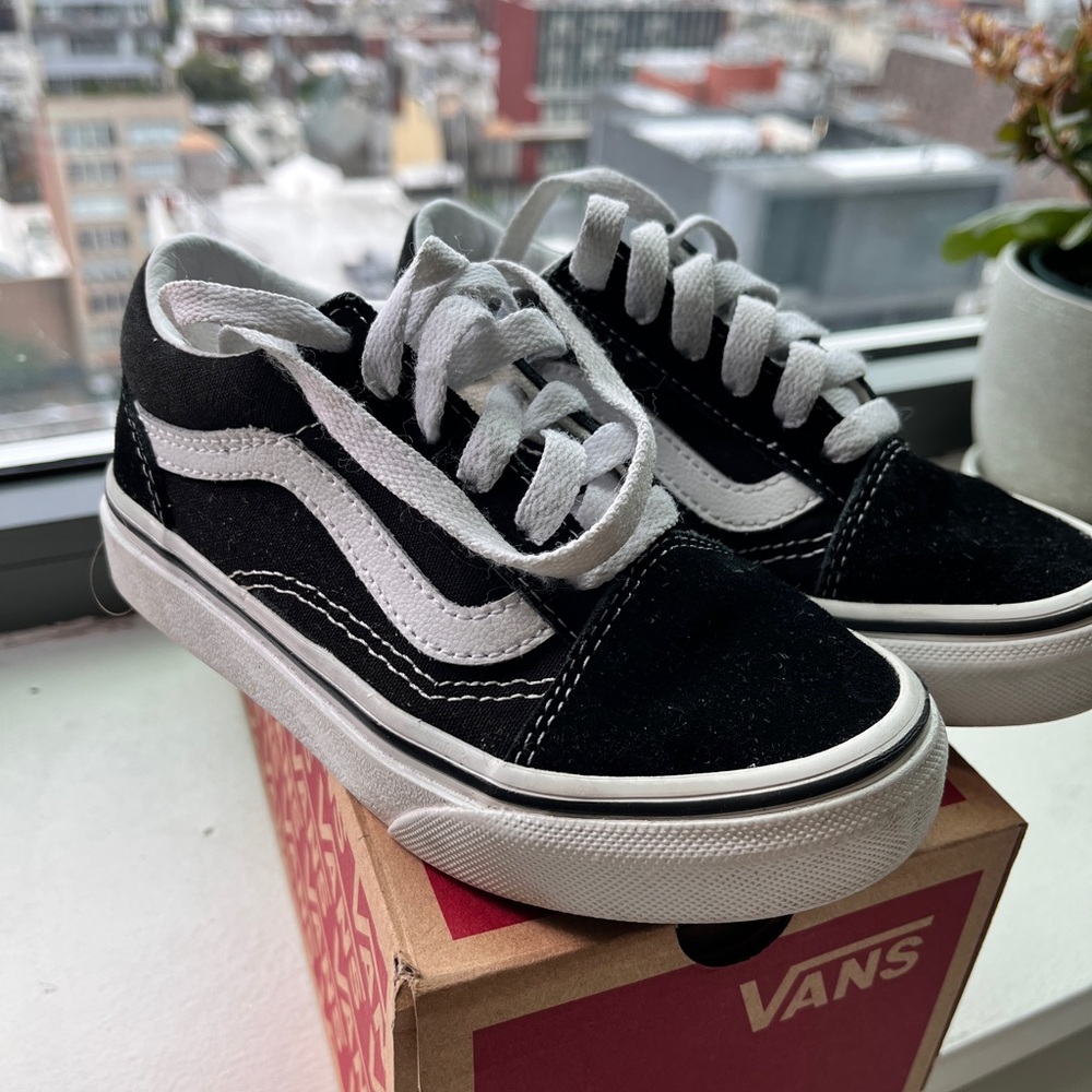 SOLD—-Kids Vans Sneakers size 11.5